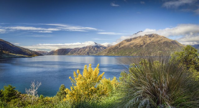 Lake Wakatipu in the Morning